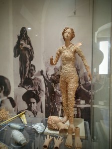 The core of a paper mache statue is straw and wire.